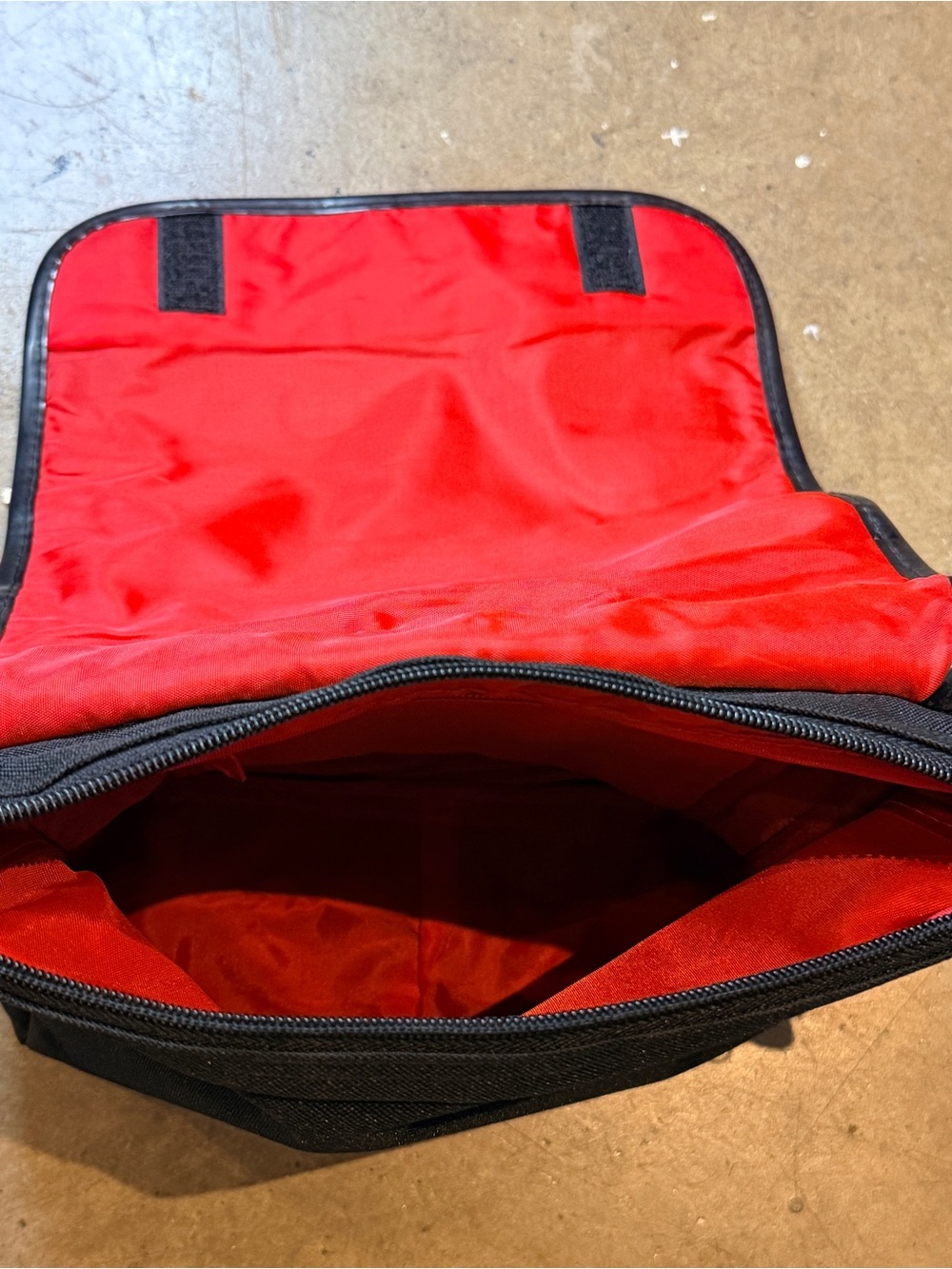 Ruby Gloom bag - Picture 8 of 9